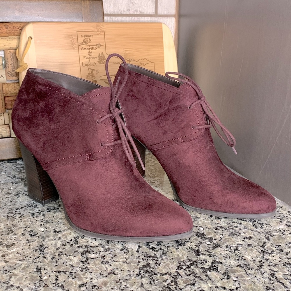 Franco Sarto Leandra Heeled Ankle Bootie Size 8 1/2